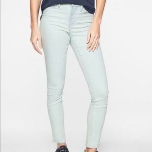 🎉HP🌟 Athleta Sculptek Skinny Jean Biscayne Wash